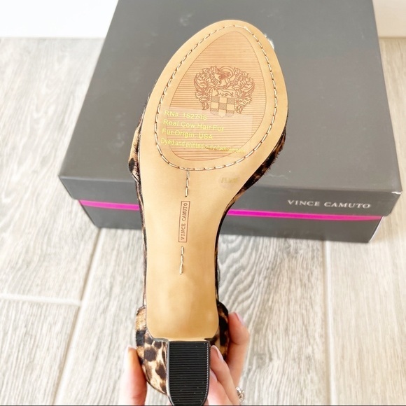 Vince Camuto Women’s Sathina Platform Sandal Heels Leopard Calf Hair 8.5 NIB - Picture 6 of 7